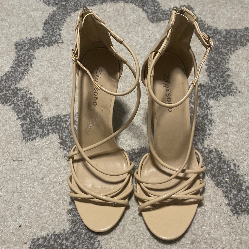 Zigisoho Never worn heels